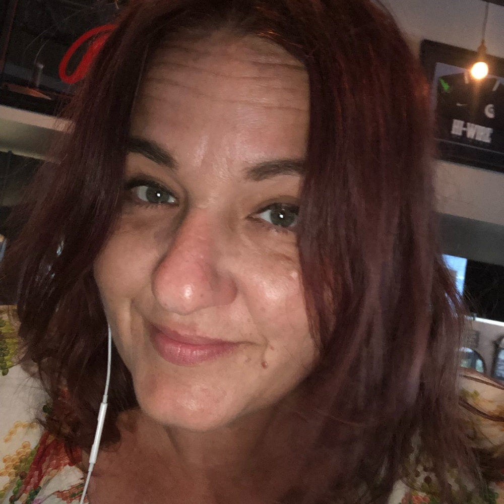 Meet your Posher, Carrie